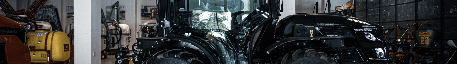 Must traktor AGT 1060