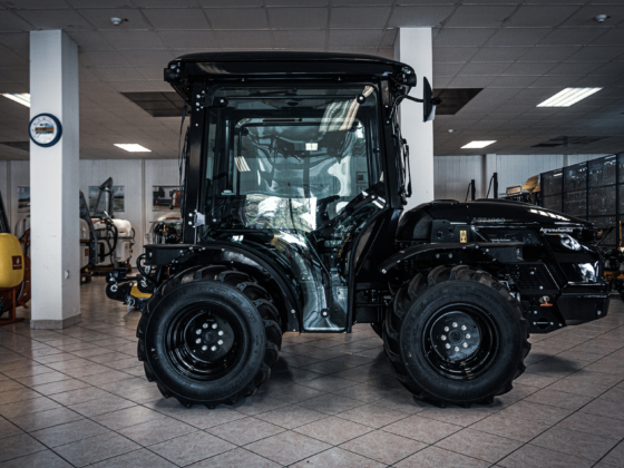 Must traktor AGT 1060